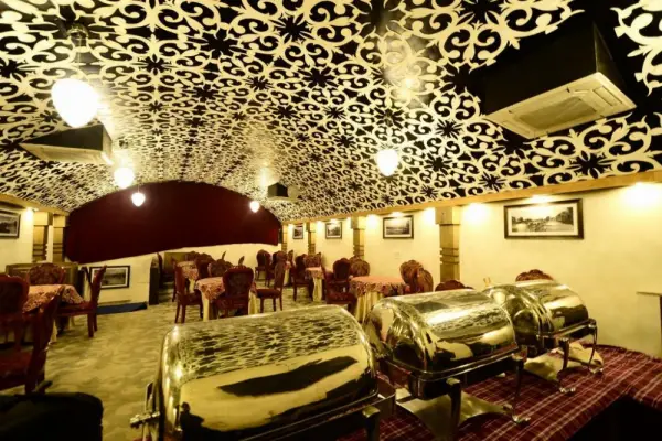 Hotel Aksa Srinagar 4