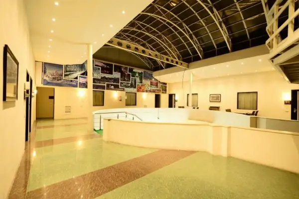 Hotel Aksa Srinagar 9